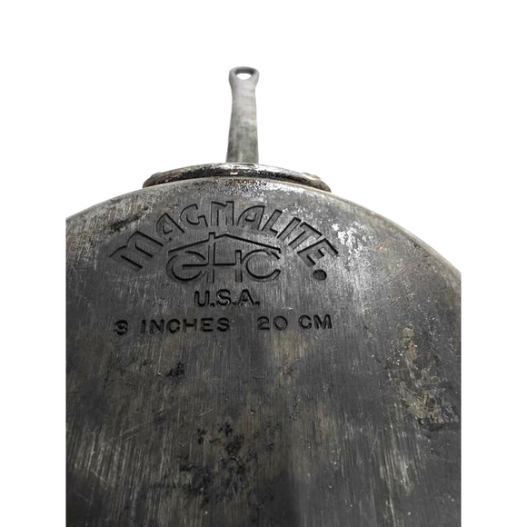Vintage GHC USA MAGNALITE PROFESSIONAL 8" / 20 CM‎ Skillet - Picture 2 of 3